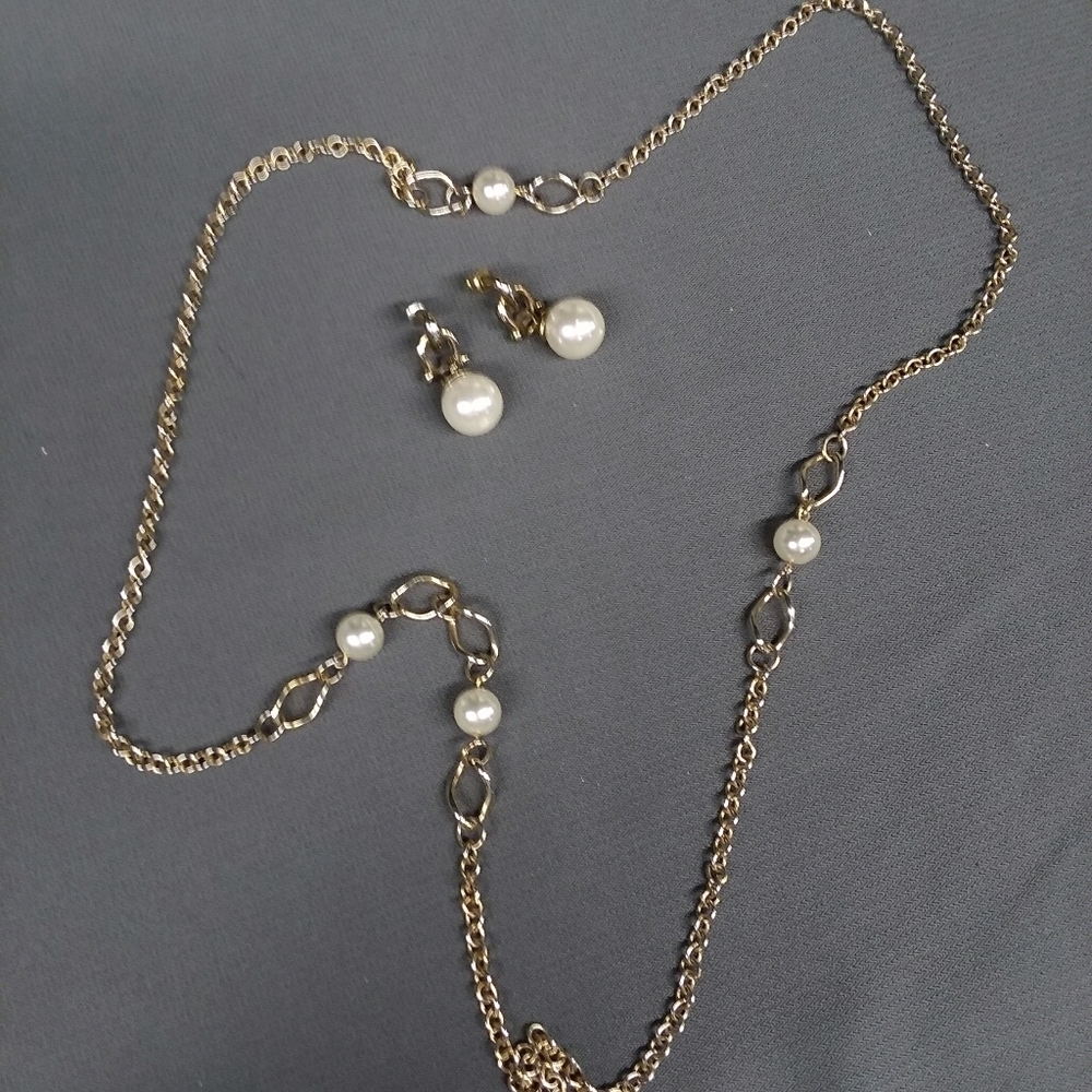 Vintage Necklace & Earrings Set
